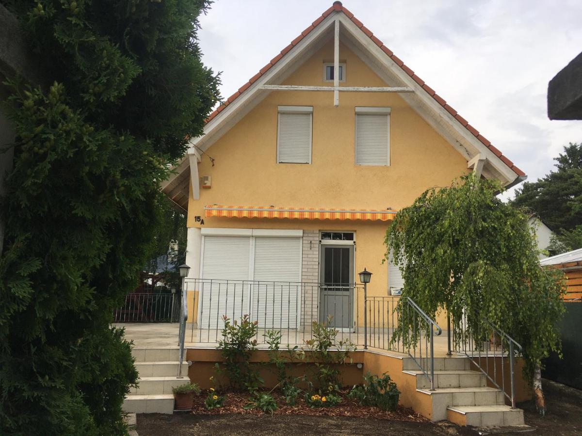 Sunhouse, Balatonvilágos Eksteriør bilde